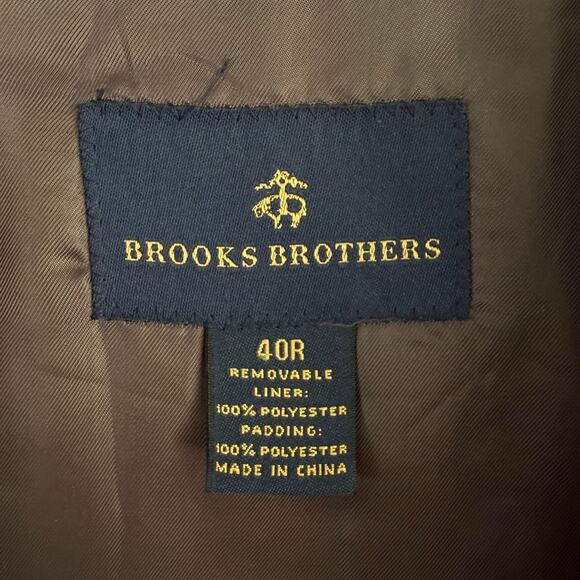 Brooks Brothers Quilted Vest Removable Liner Men Size 40R Black Gorpcore Hiking - Picture 2 of 9